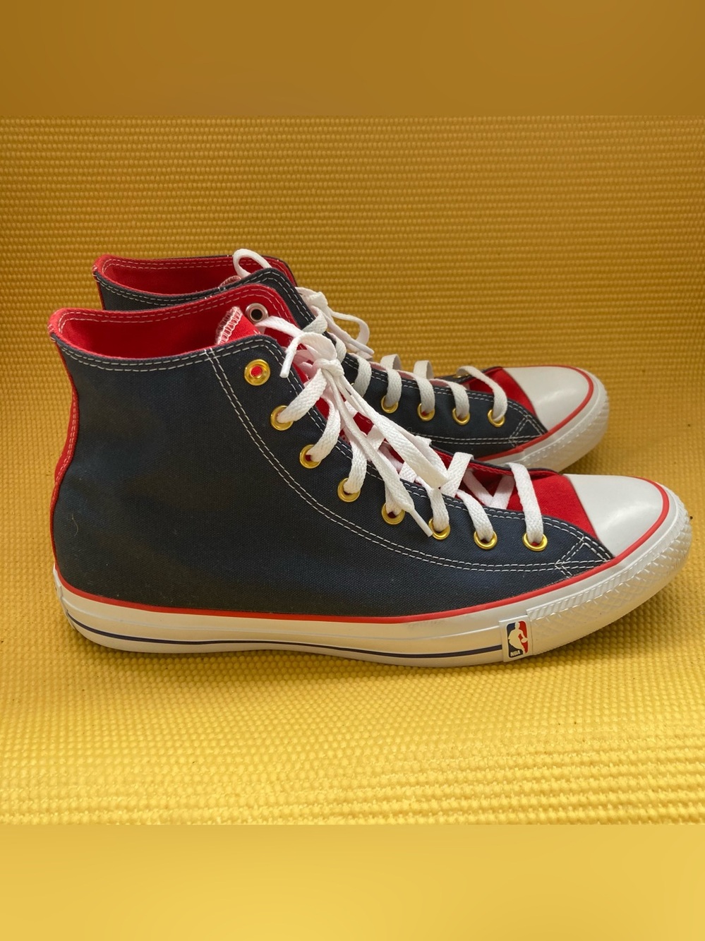 Men's Converse All Star hi top sneakers size 11.5 color is  BLUE and RED 76ers